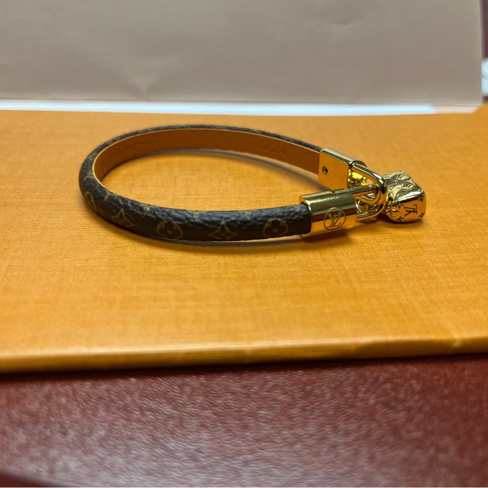 Louis Vuitton Speedy Charm Bracelet (Leather & Gold)
